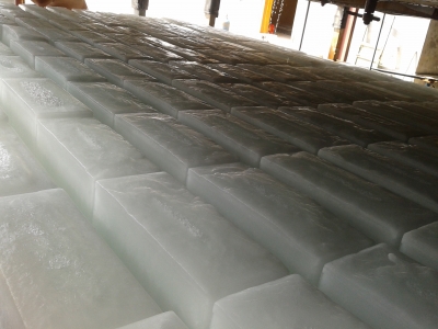 大型直接制冰式塊冰機（30噸/24小時）